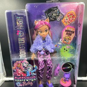 2022 Monster High CREEPOVER PARTY Clawdeen Wolf Fashion Doll with Pet